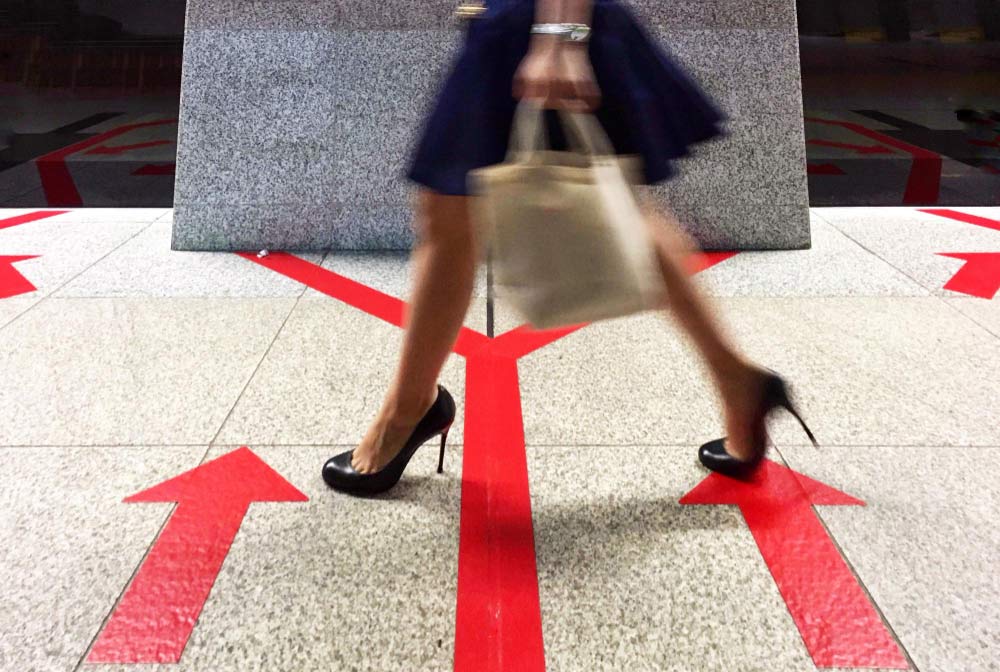 Corporate to virtual EA transition guide showing executive assistant adapting from office environment to professional remote workspace